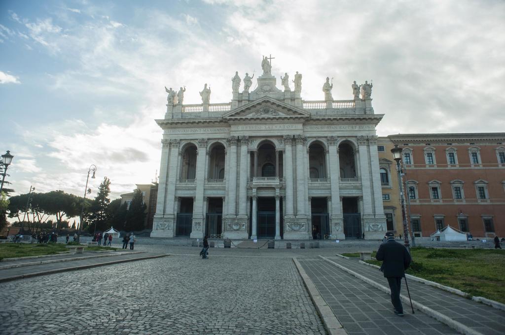 ホテル Crossing Roma 1 エクステリア 写真